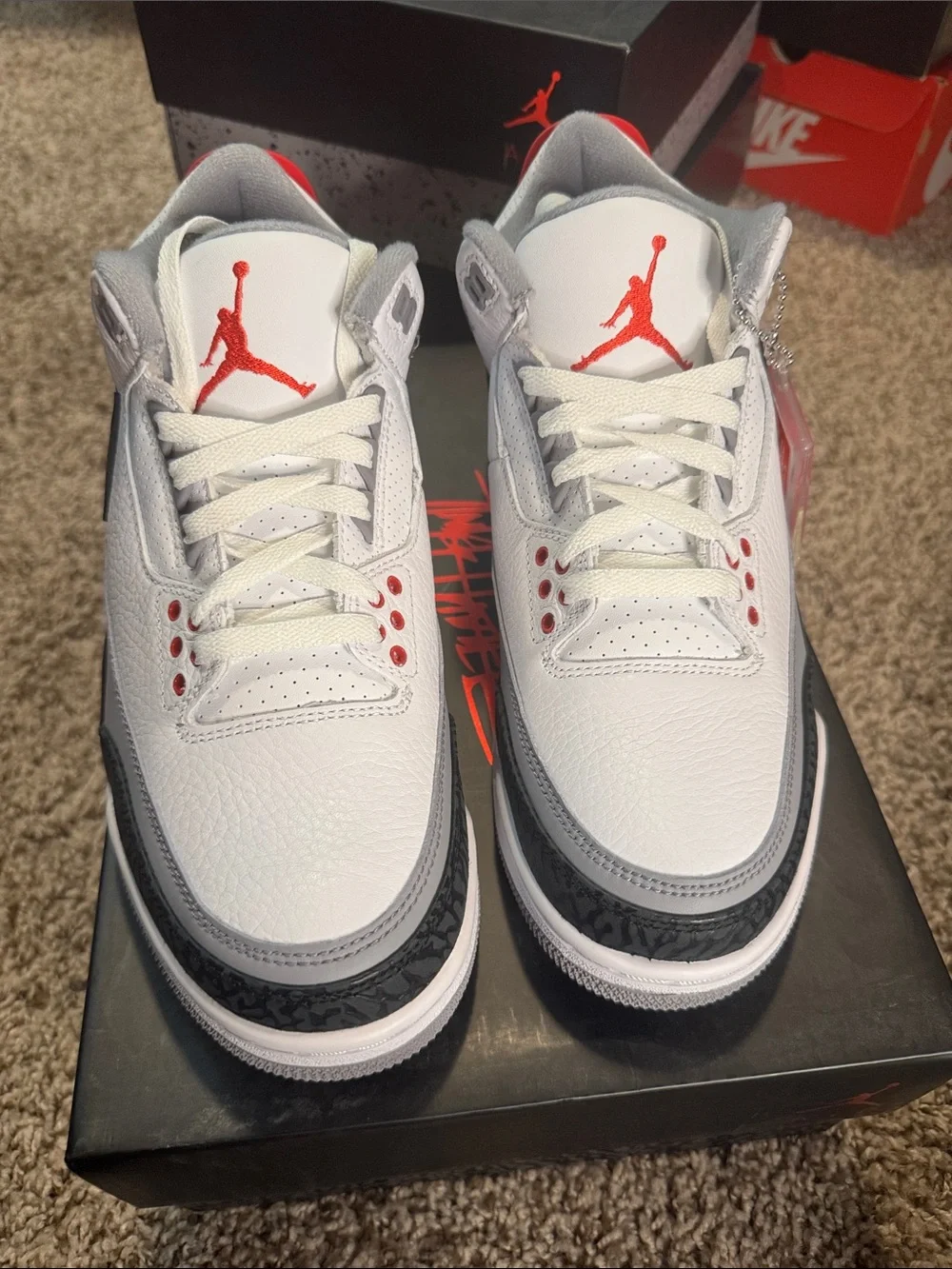 Jordan men’s' White/Grey/Red Retro 3 Sneakers